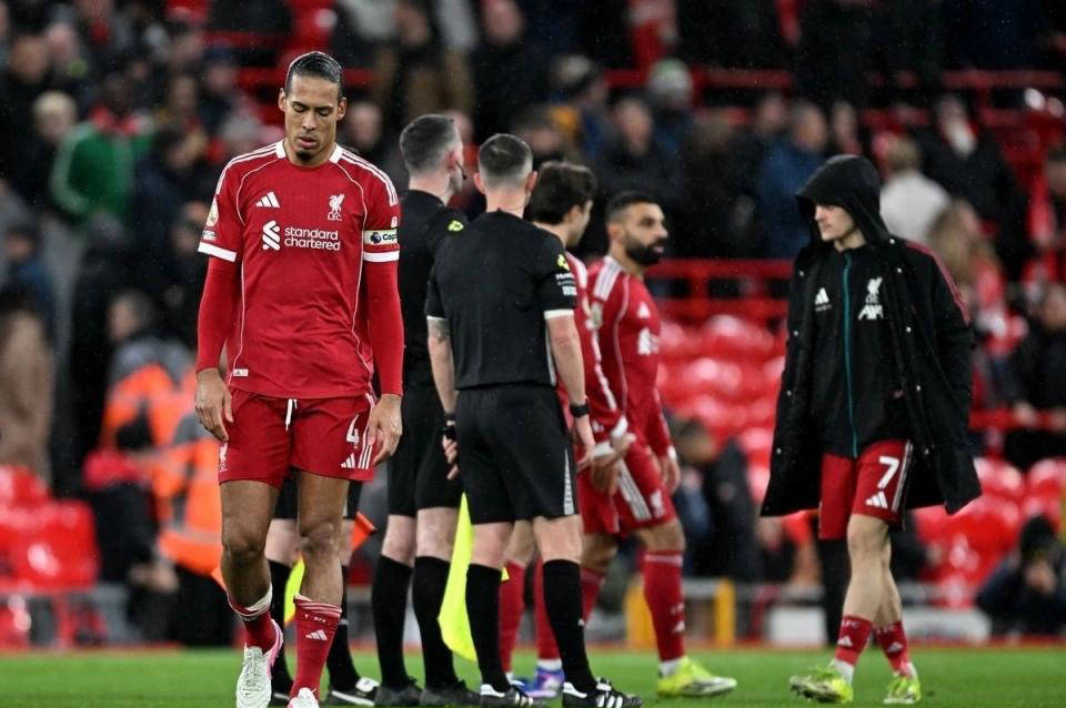 利物浦主场1-1被热刺逼平，悬崖边的热刺不容有失